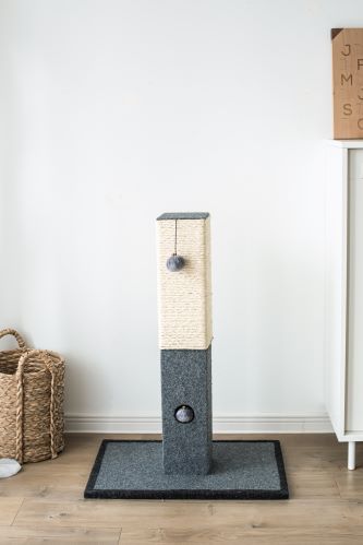 Catry Natural Minimalist Cat Tree Cat Scratching Post with Natural Sisal Rope and Toys