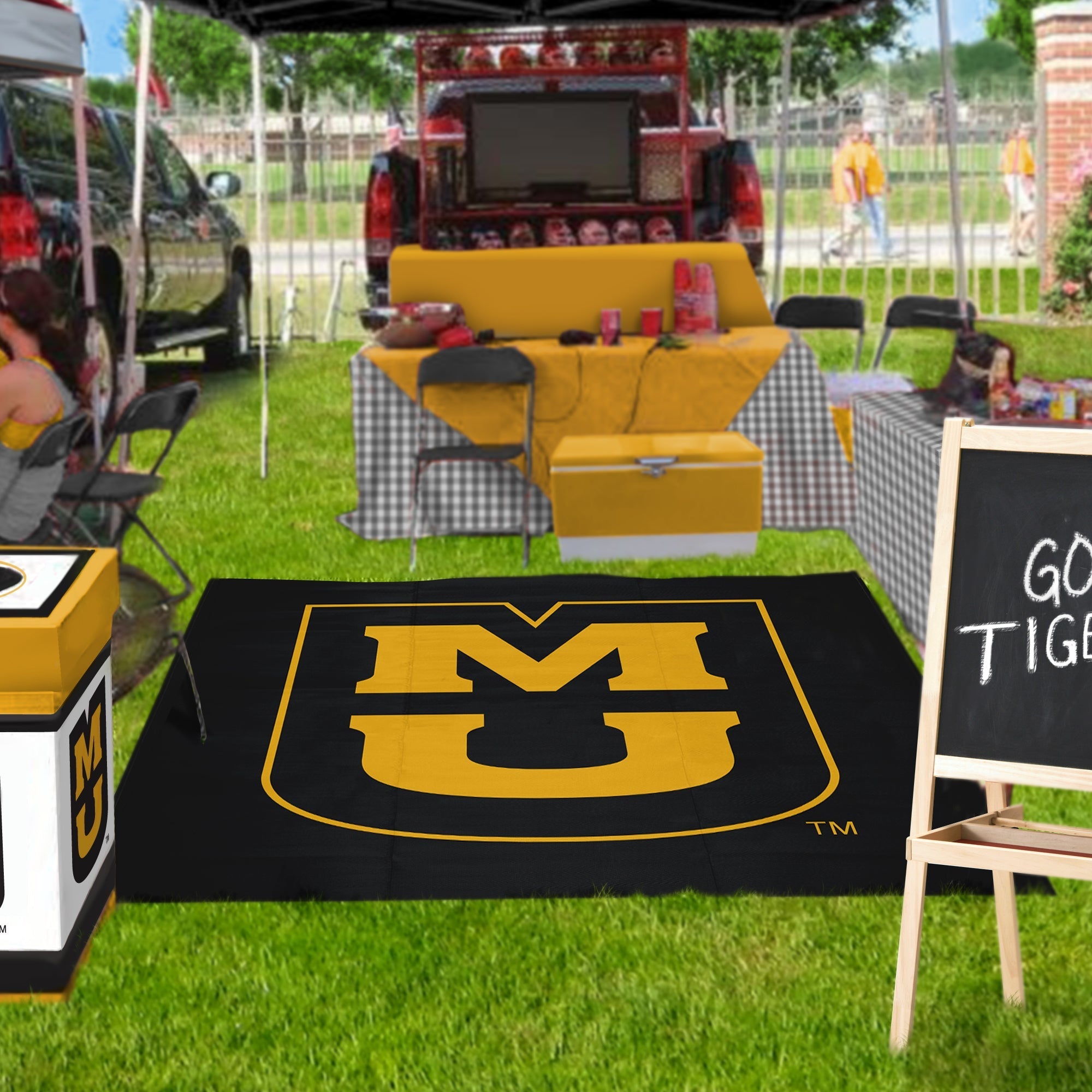 Collegiate Tailgate Picnic Mat