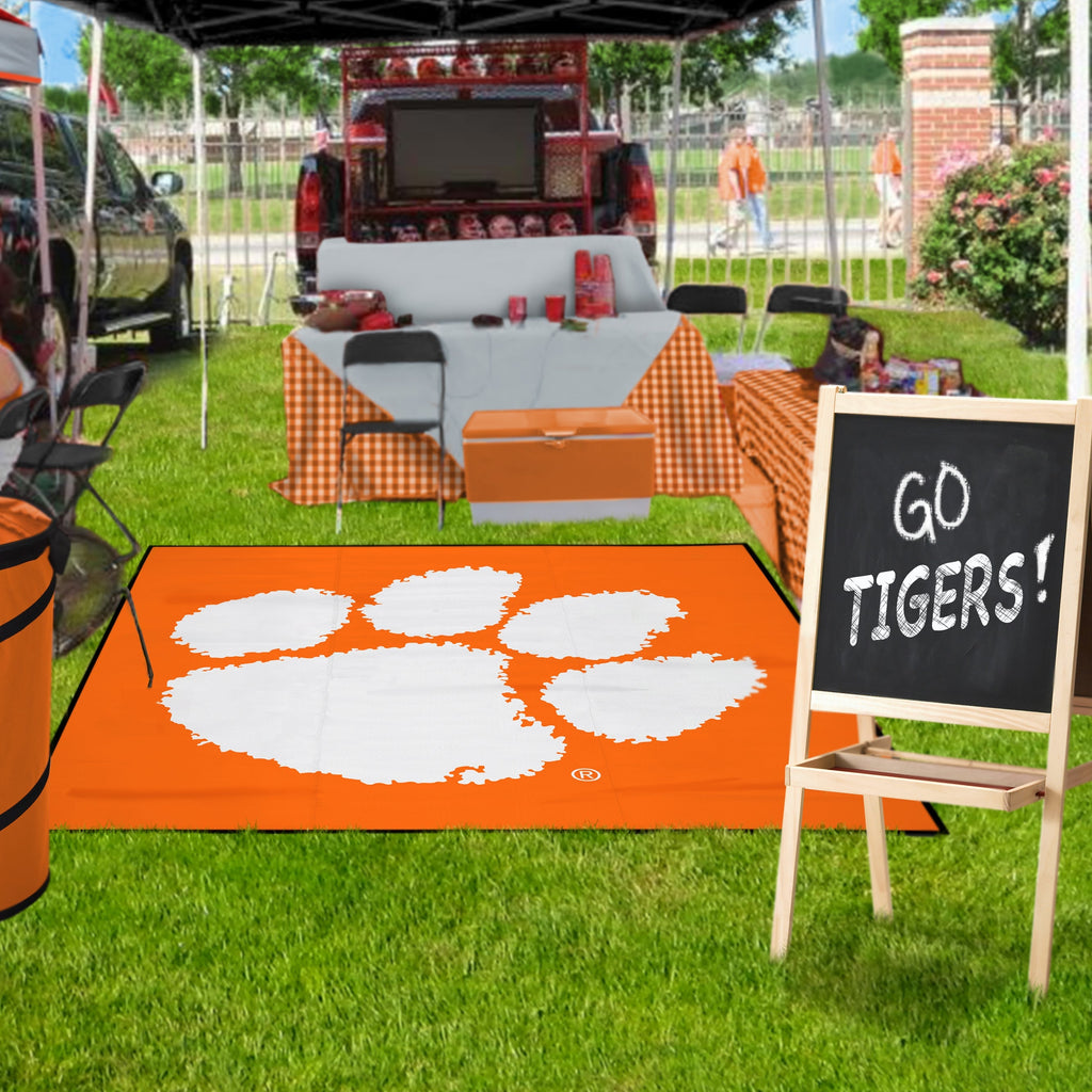 Collegiate Tailgate Picnic Mat