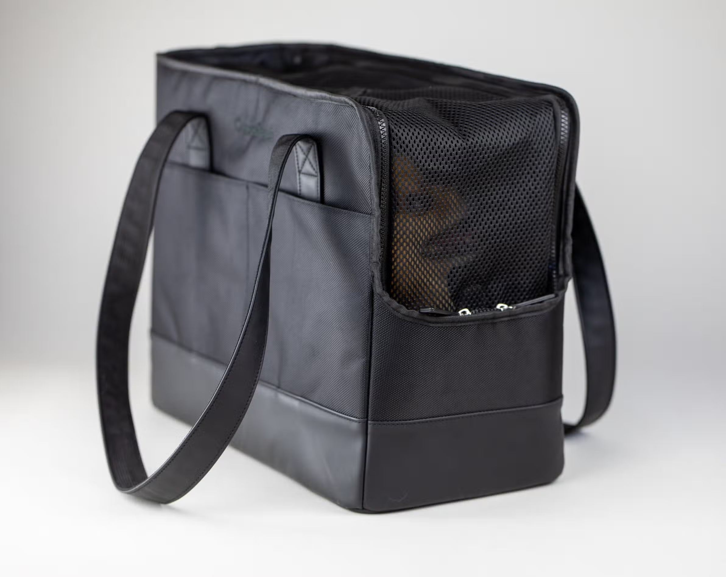 Oskar & Friends Pet Tote Bag – Fashion Meets Function