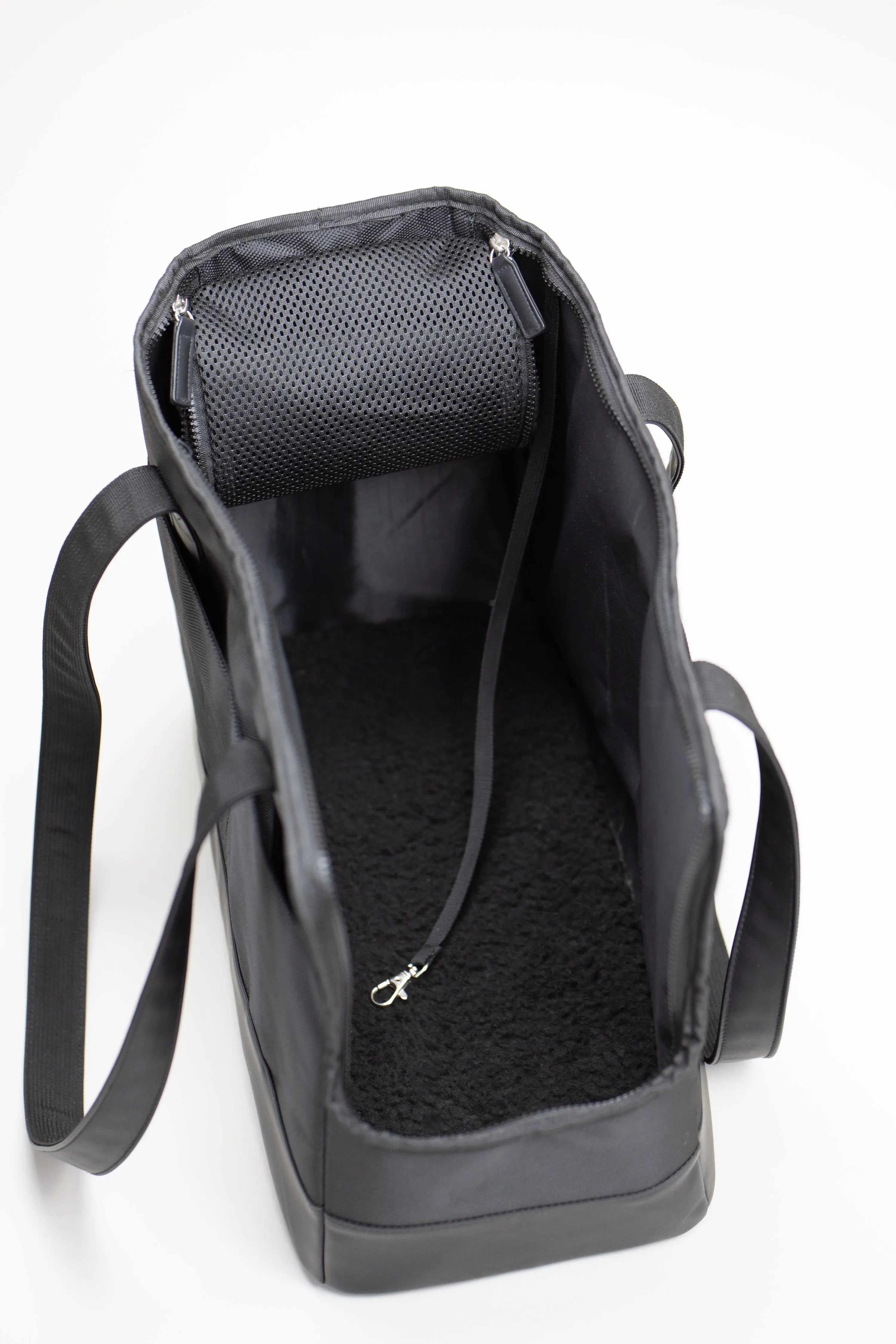 Oskar & Friends Pet Tote Bag – Fashion Meets Function