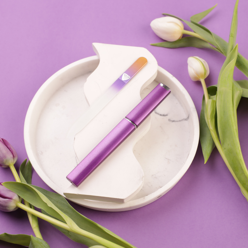 Single Czech Glass Nail File in Gold/Violet with Hard Case