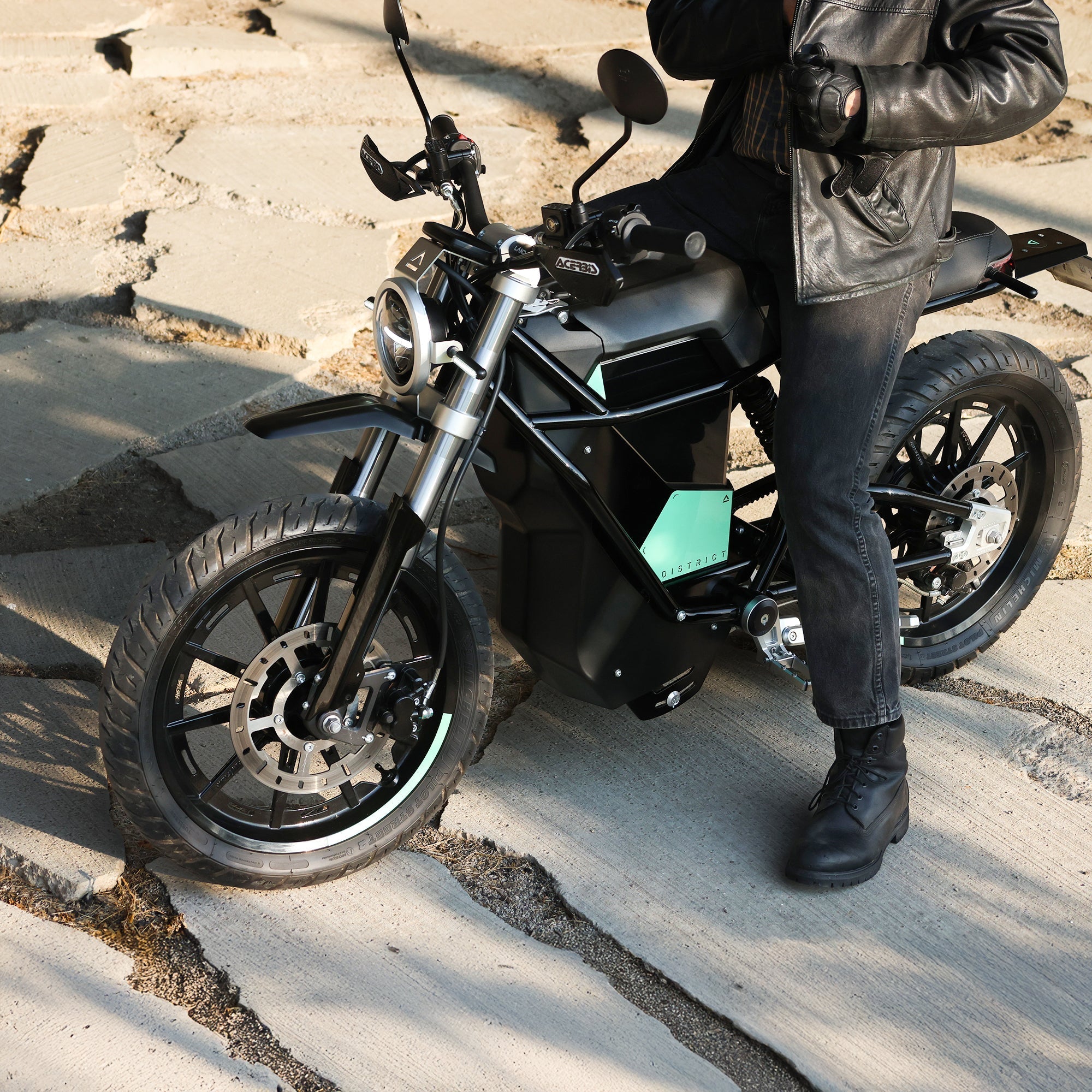 $8795 Street Moto | Pre-Built