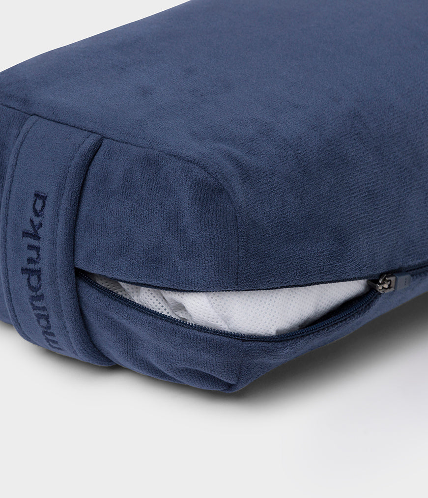 eQua® Lean Bolster Cover