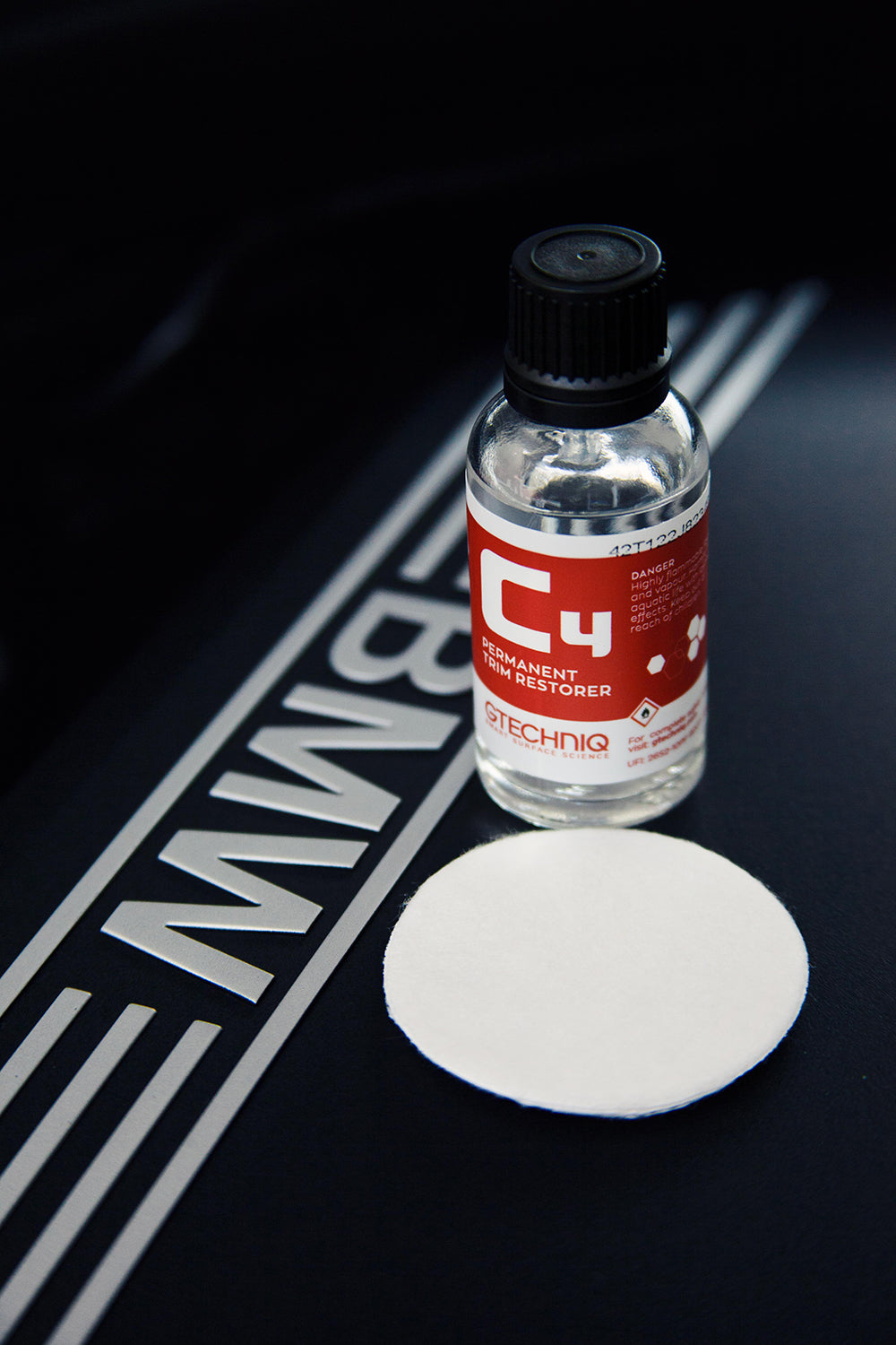 Gtechniq C4 Permanent Trim Restorer - 15 ml