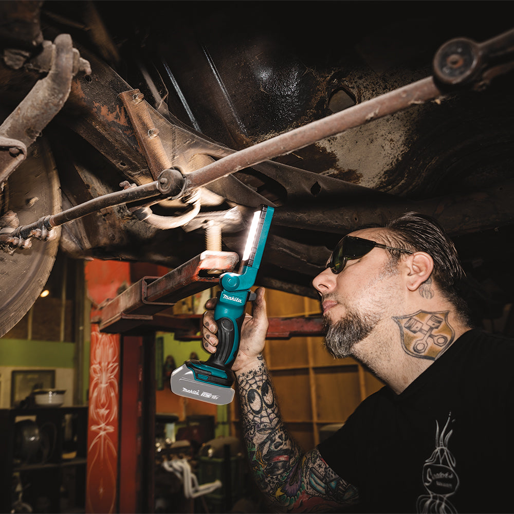 Makita 18V LXT Lithium-Ion Cordless 12 LED Flashlight (Tool-Only)