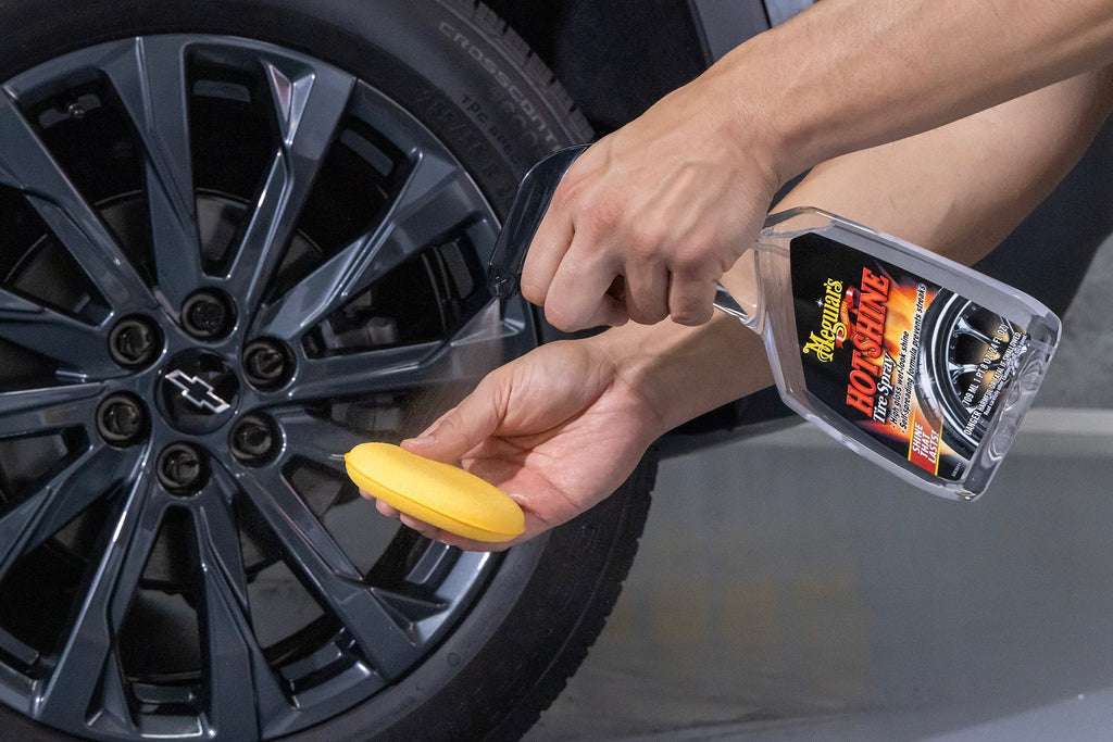 Meguiar's Hot Shine High Gloss Tire Spray, G12024 - 24 oz.