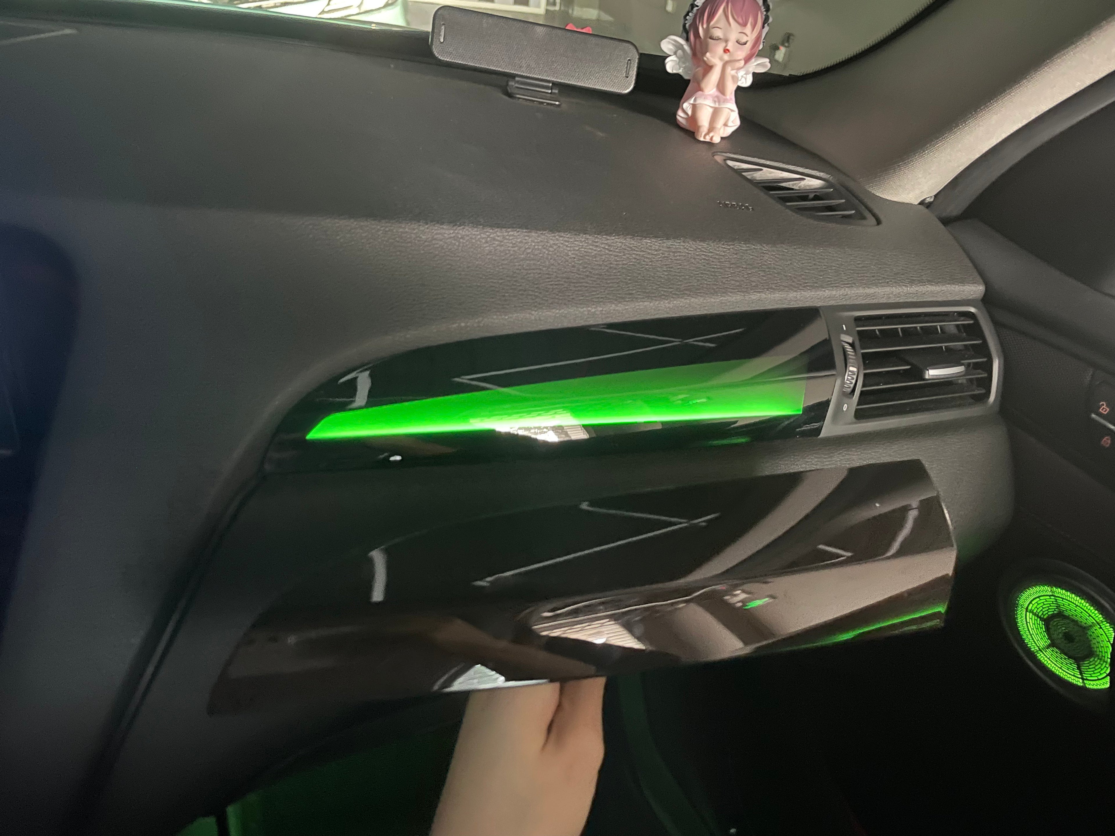 BMW X3 F25 X4 F26 2012-2017 Ambient Lighting | Dynamic Rainbow