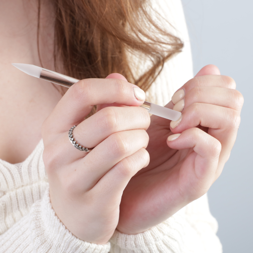Single Czech Glass Cuticle Pusher