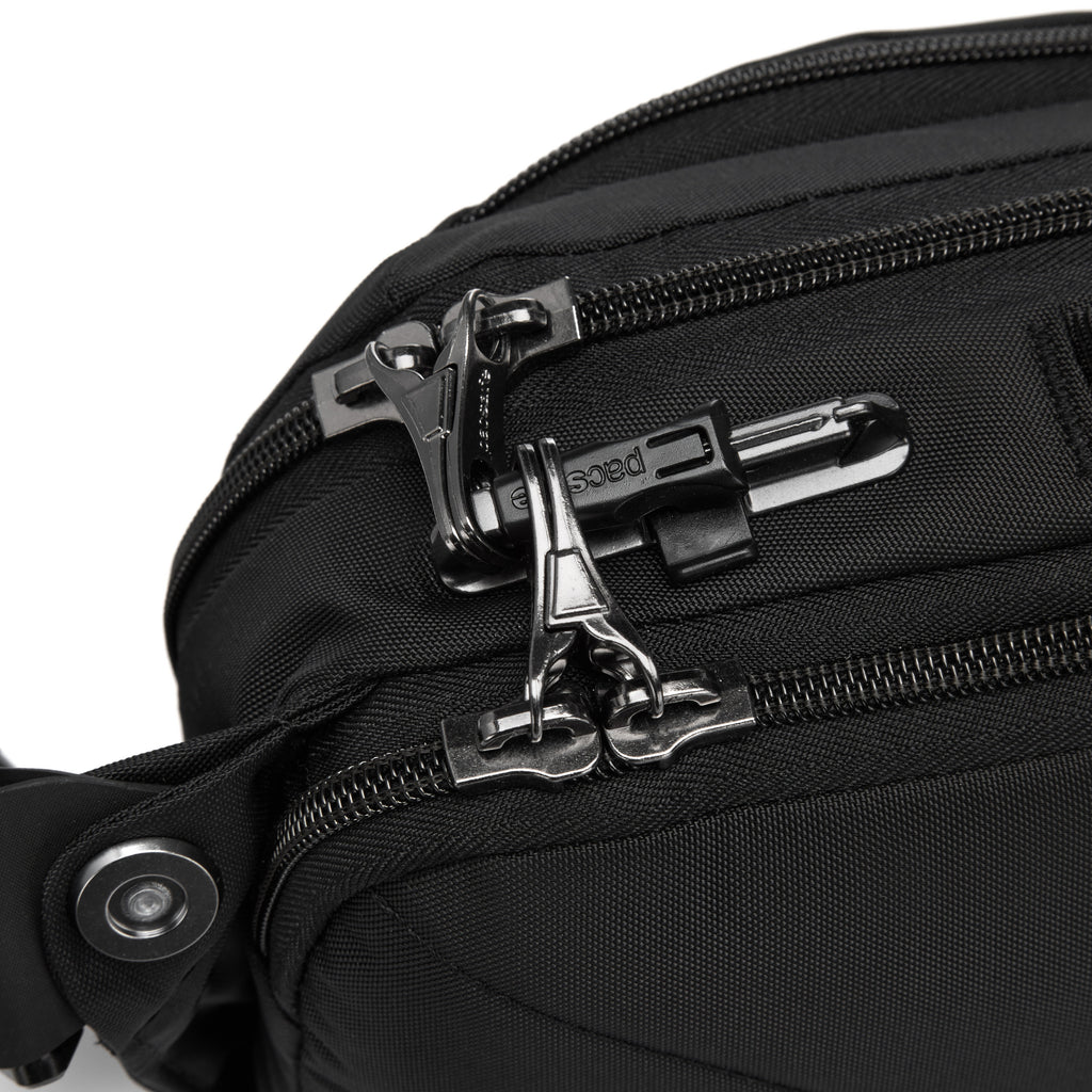 Pacsafe® EXP 12" 防盜斜孭胸袋