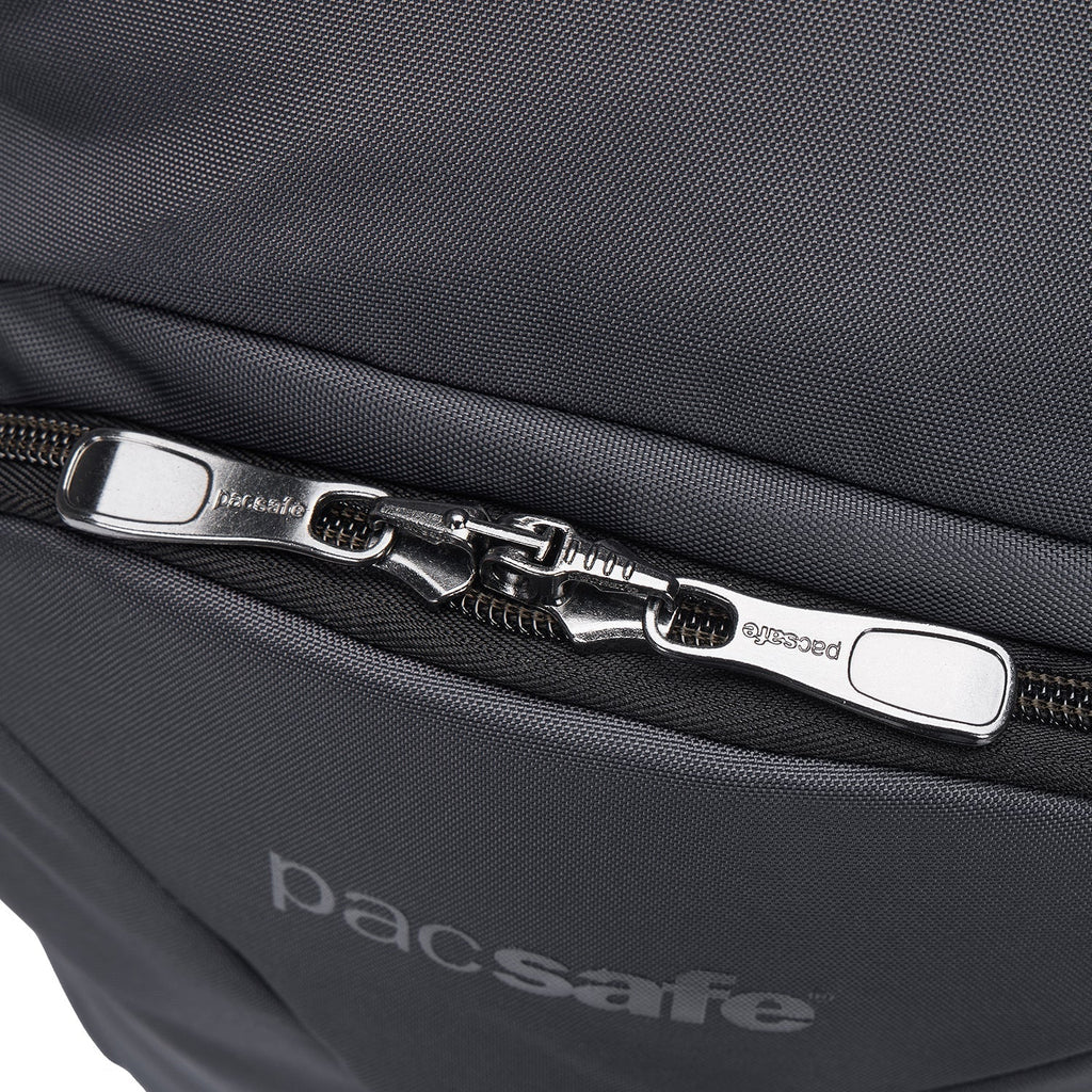 Pacsafe® EXP 28L 防盜背囊