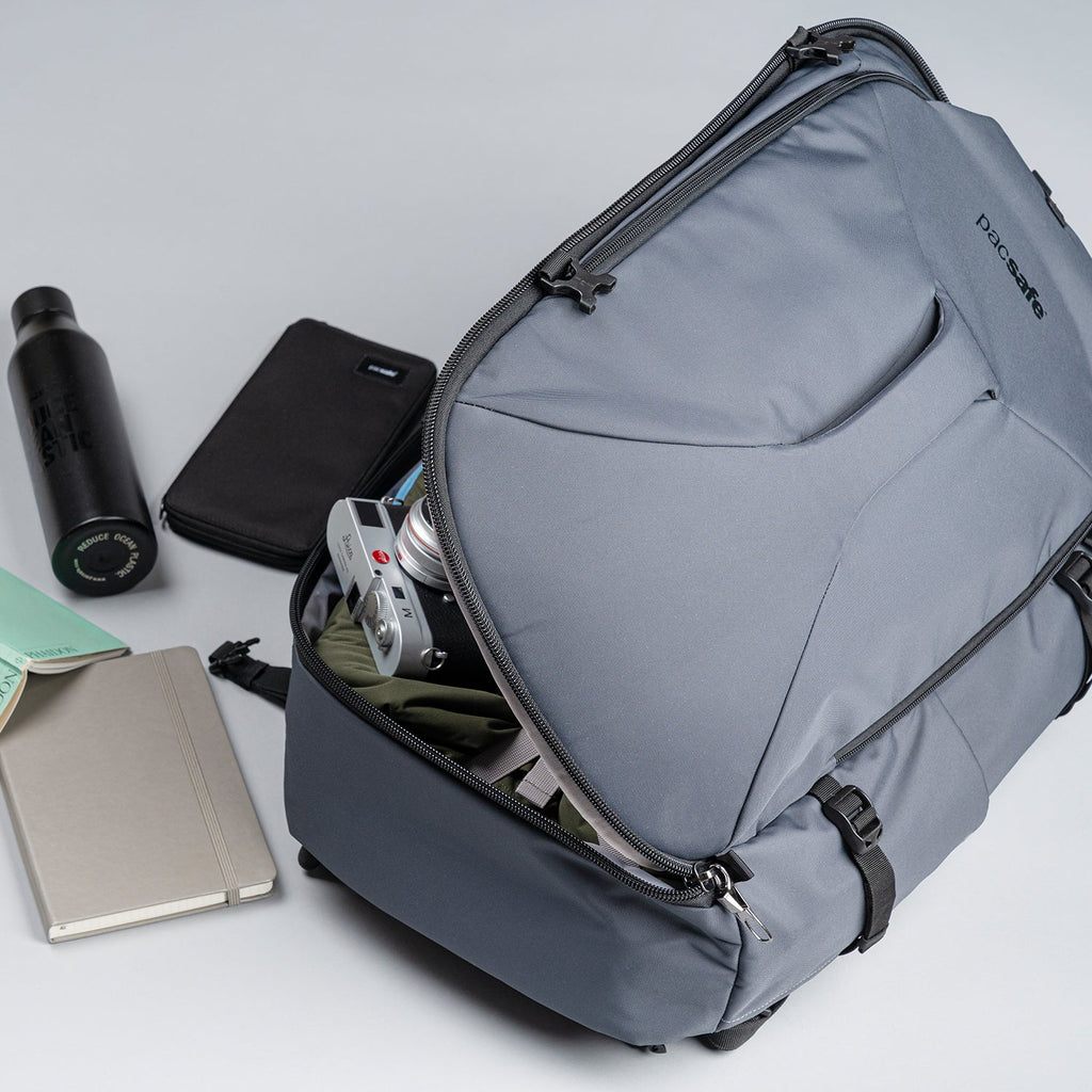 Pacsafe® EXP45 可登機防盜旅行背囊
