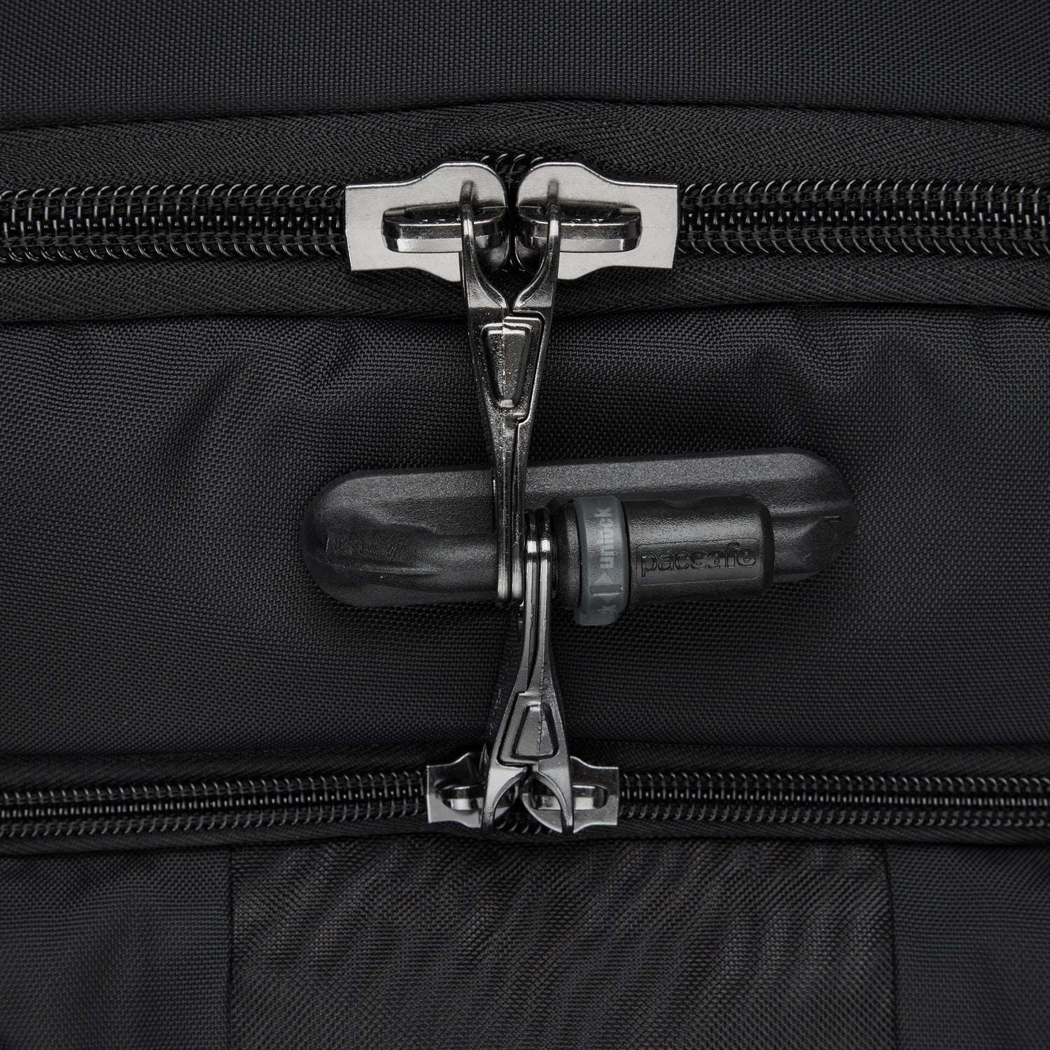 Pacsafe® EXP45 可登機防盜旅行背囊