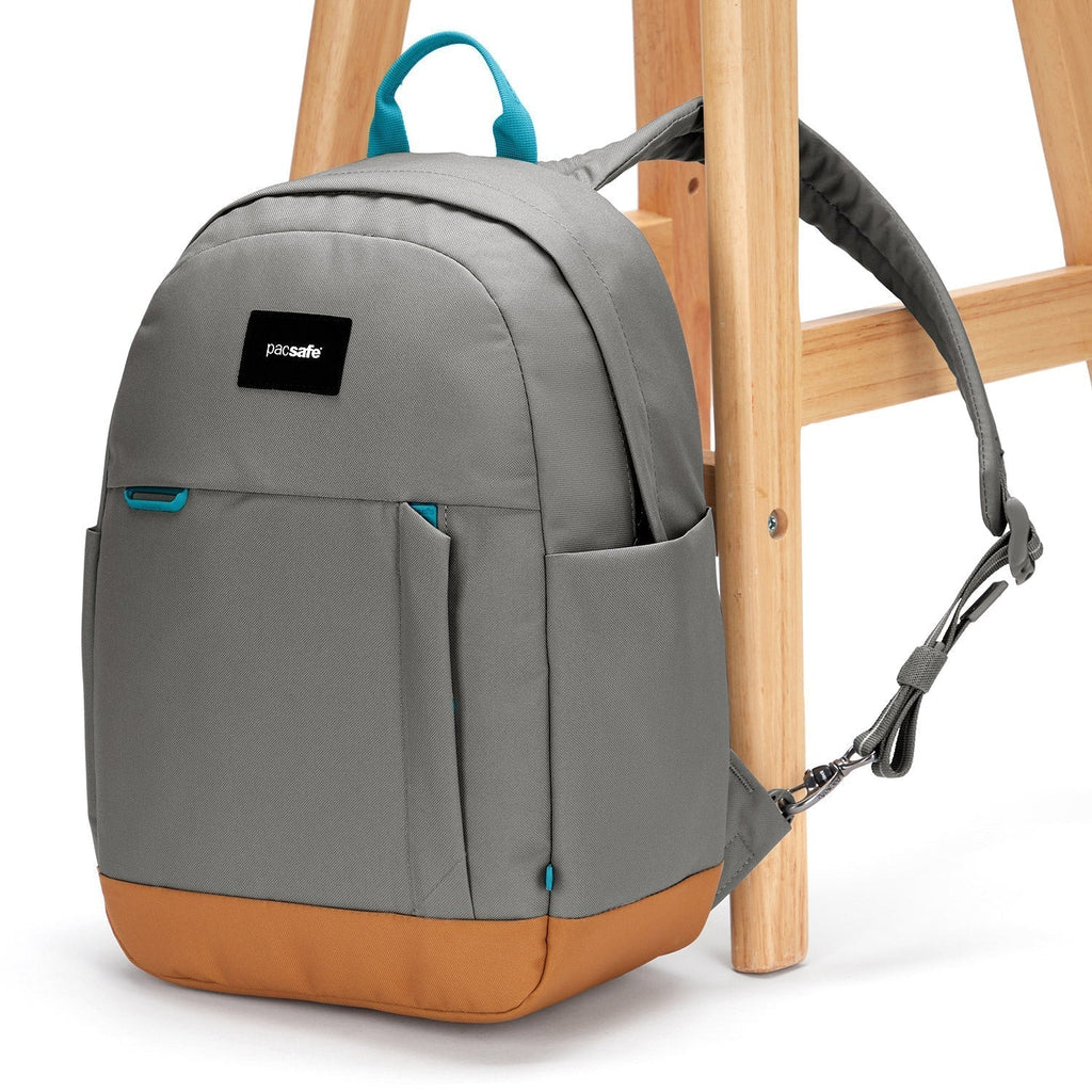 Pacsafe® GO 15L 防盜背囊