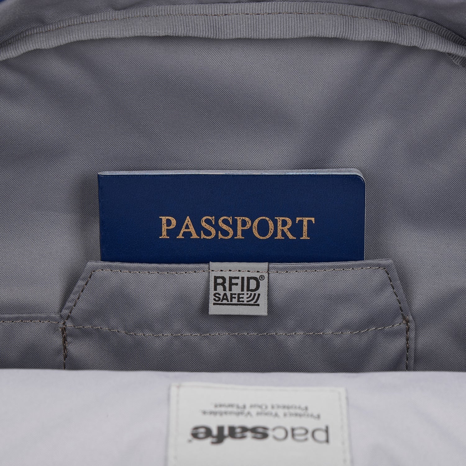 Pacsafe® GO 15L 防盜背囊
