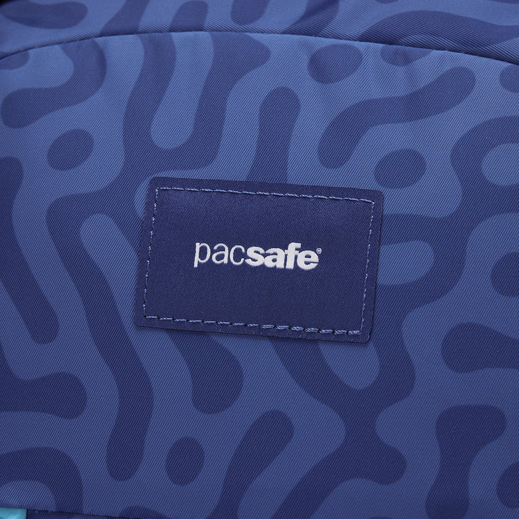 Pacsafe® GO 15L 防盜背囊