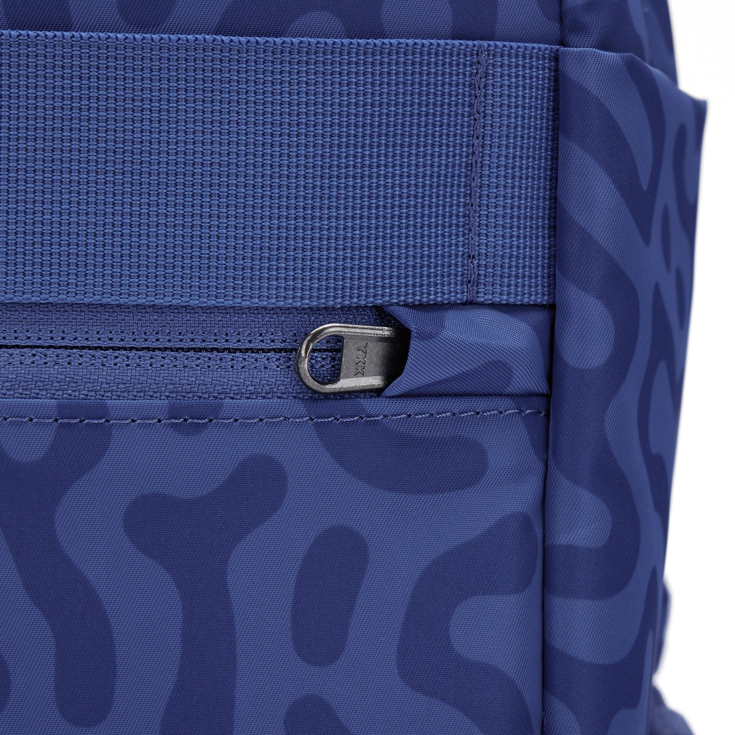 Pacsafe® GO 15L 防盜背囊