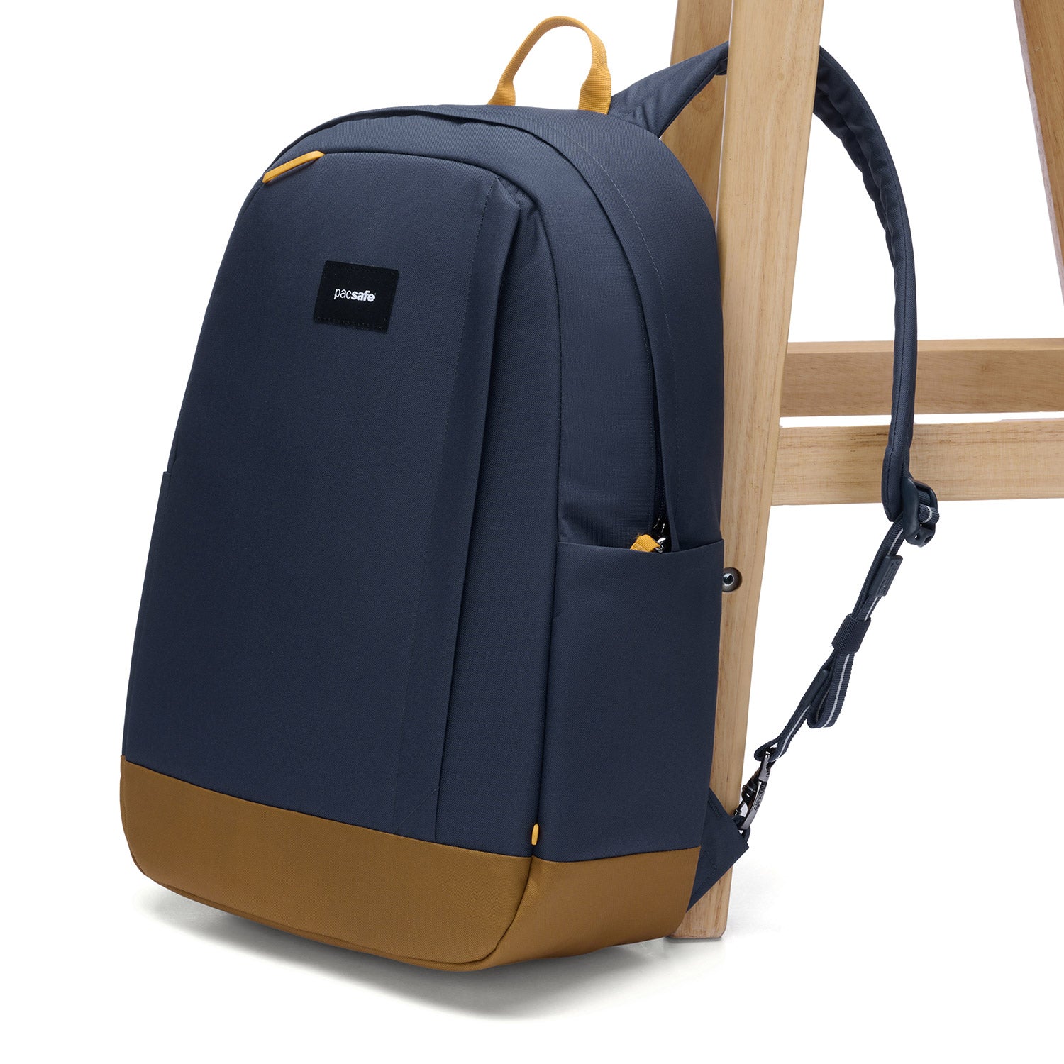 Pacsafe® GO 25L 防盜背囊