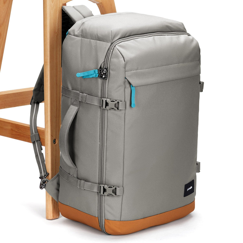 Pacsafe® GO 44L 可登機防盜背囊