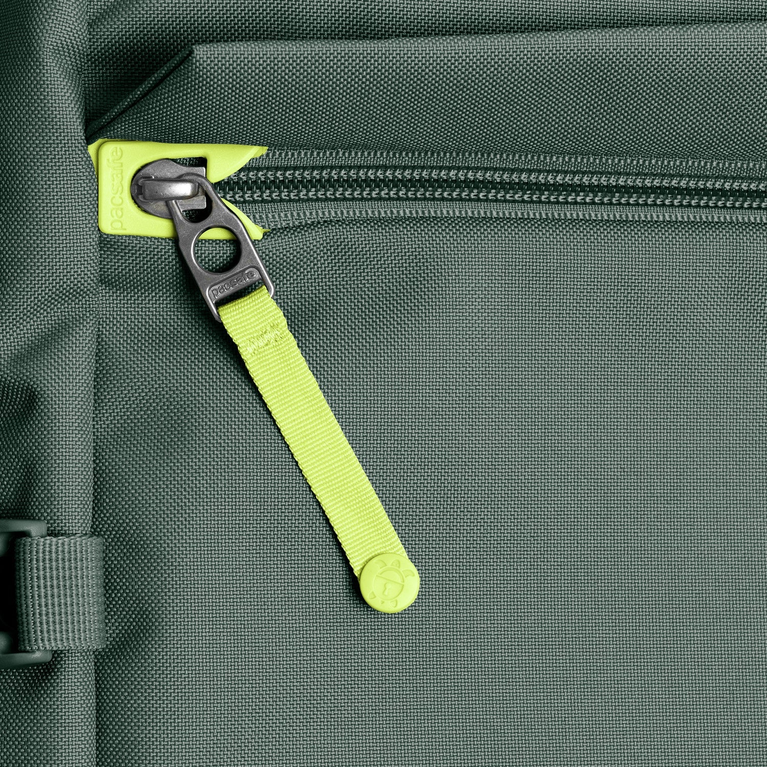 Pacsafe® GO 44L 可登機防盜背囊