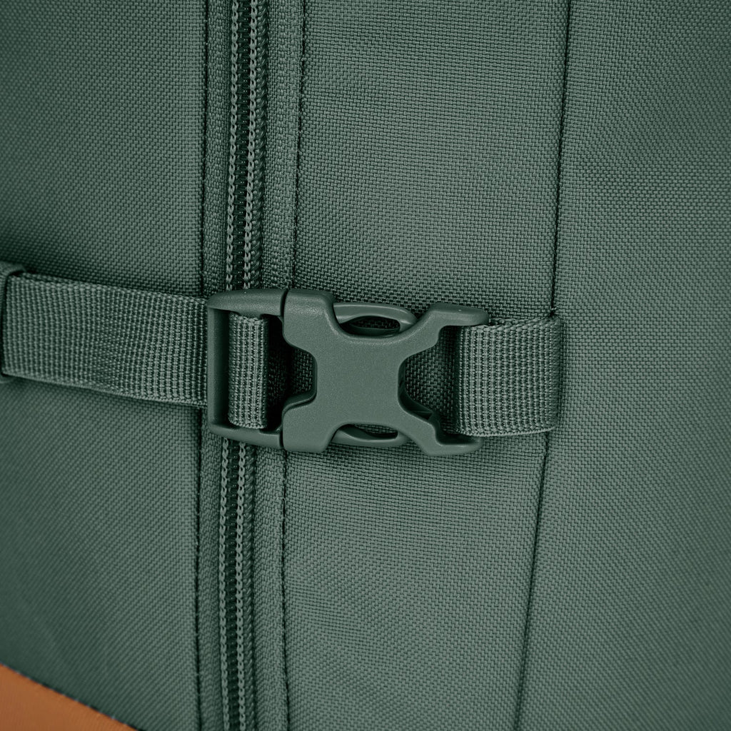 Pacsafe® GO 44L 可登機防盜背囊