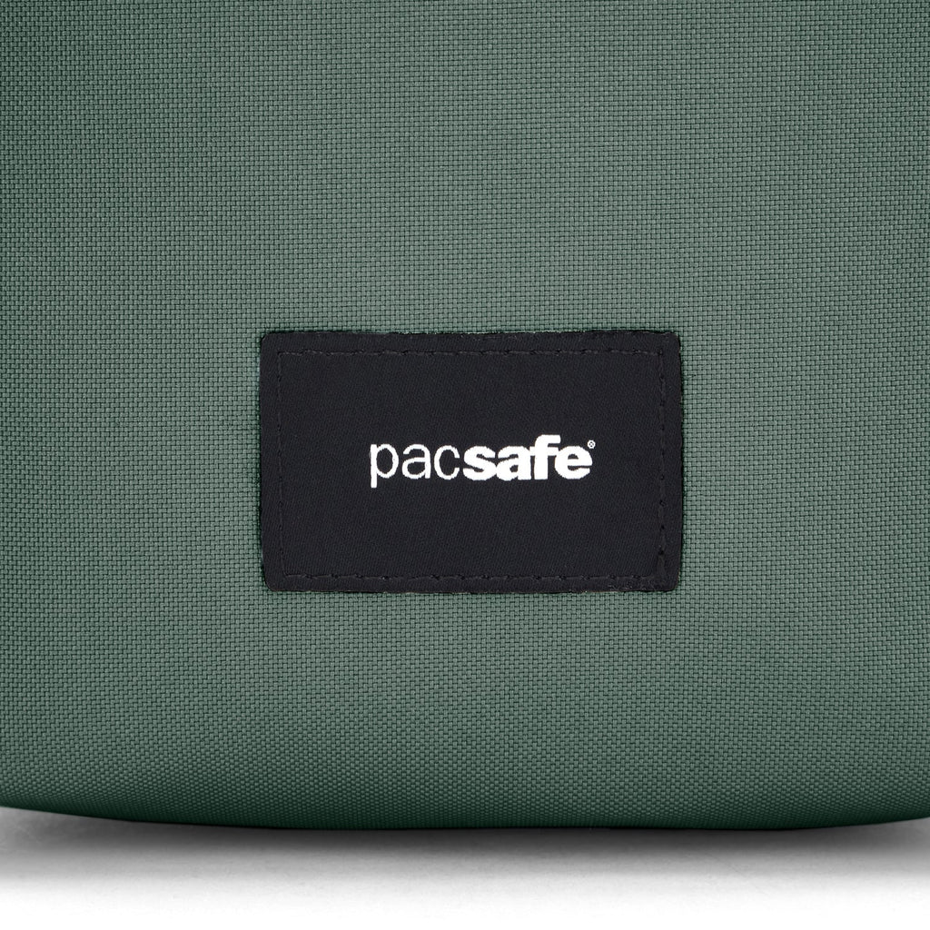Pacsafe® GO 遊樂防盜斜孭袋