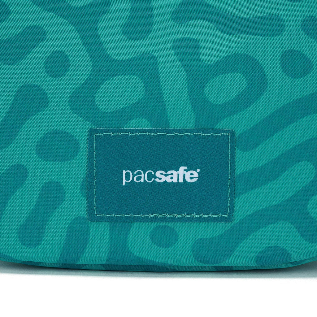 Pacsafe® GO 月亮形防盜斜孭袋