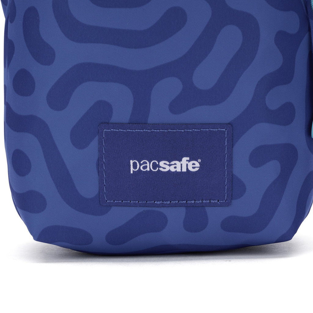 Pacsafe® GO 迷你防盜斜孭袋