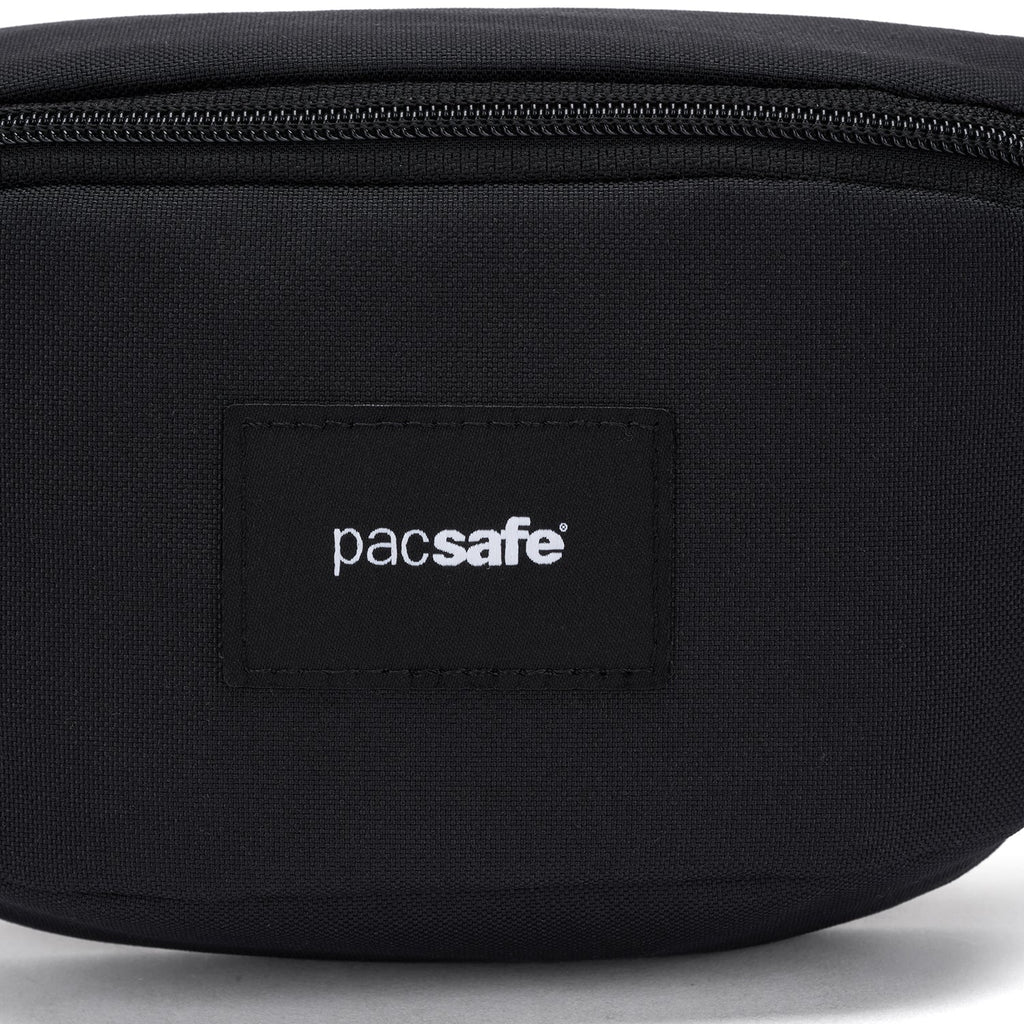 Pacsafe® GO 迷你防盜斜孭胸袋
