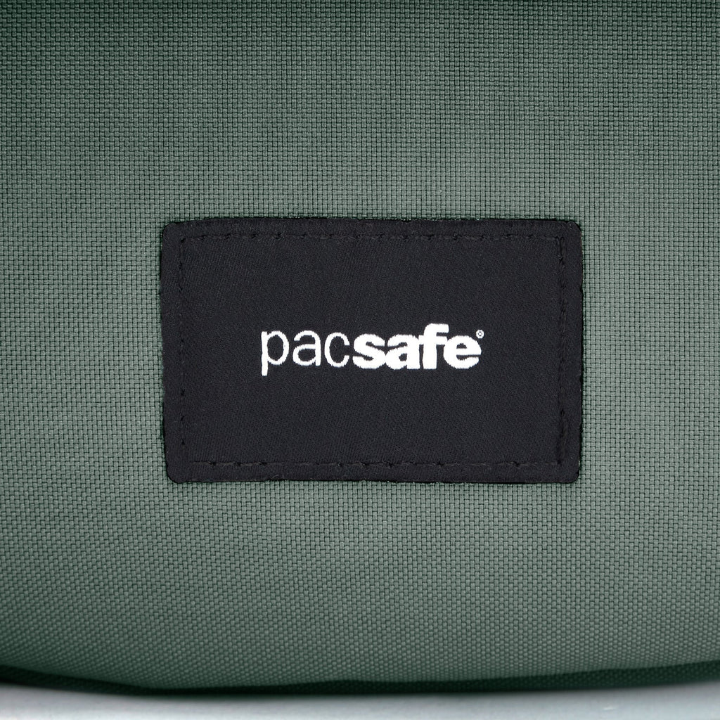 Pacsafe® GO 馬鞍形防盜斜孭袋