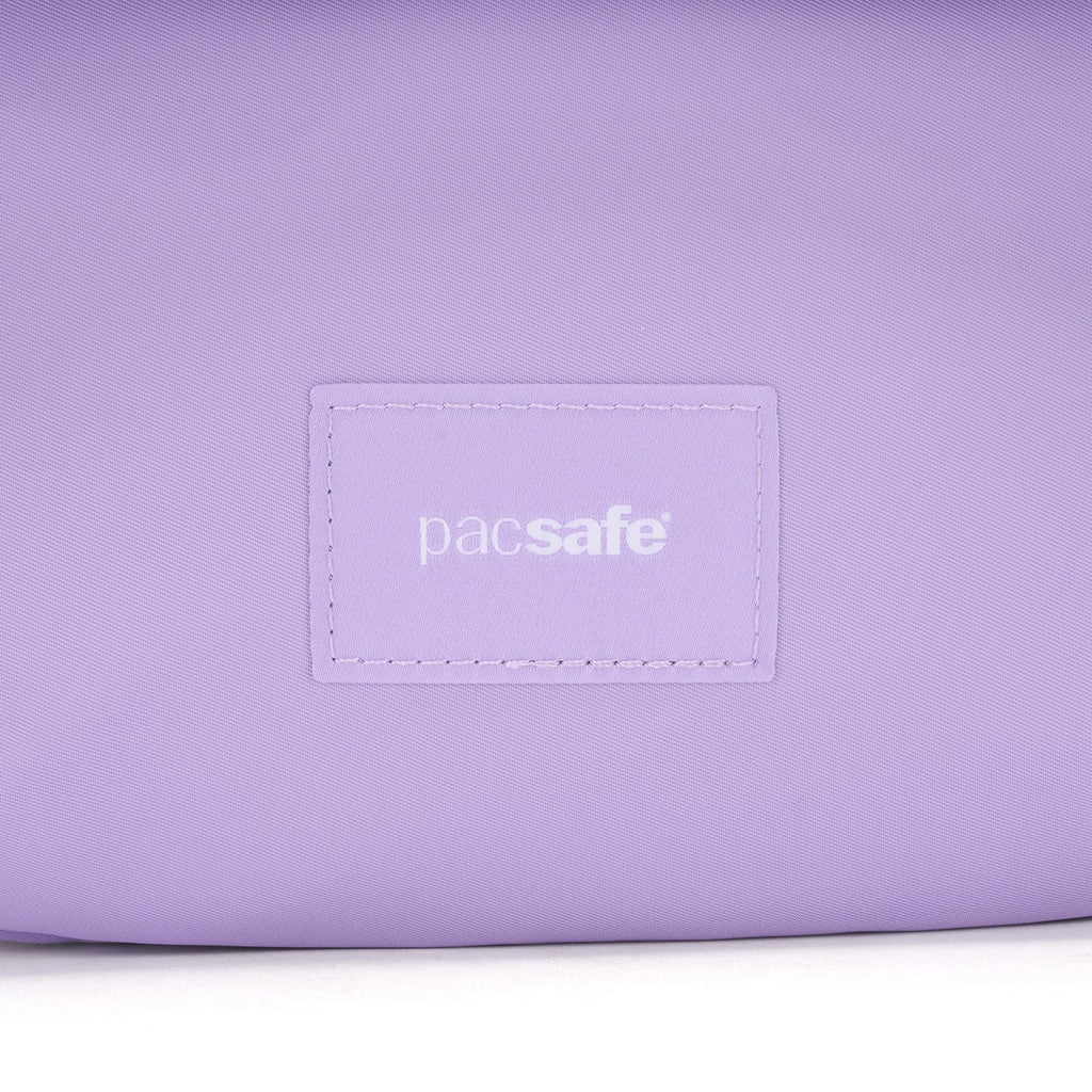 Pacsafe® GO 馬鞍形防盜斜孭袋