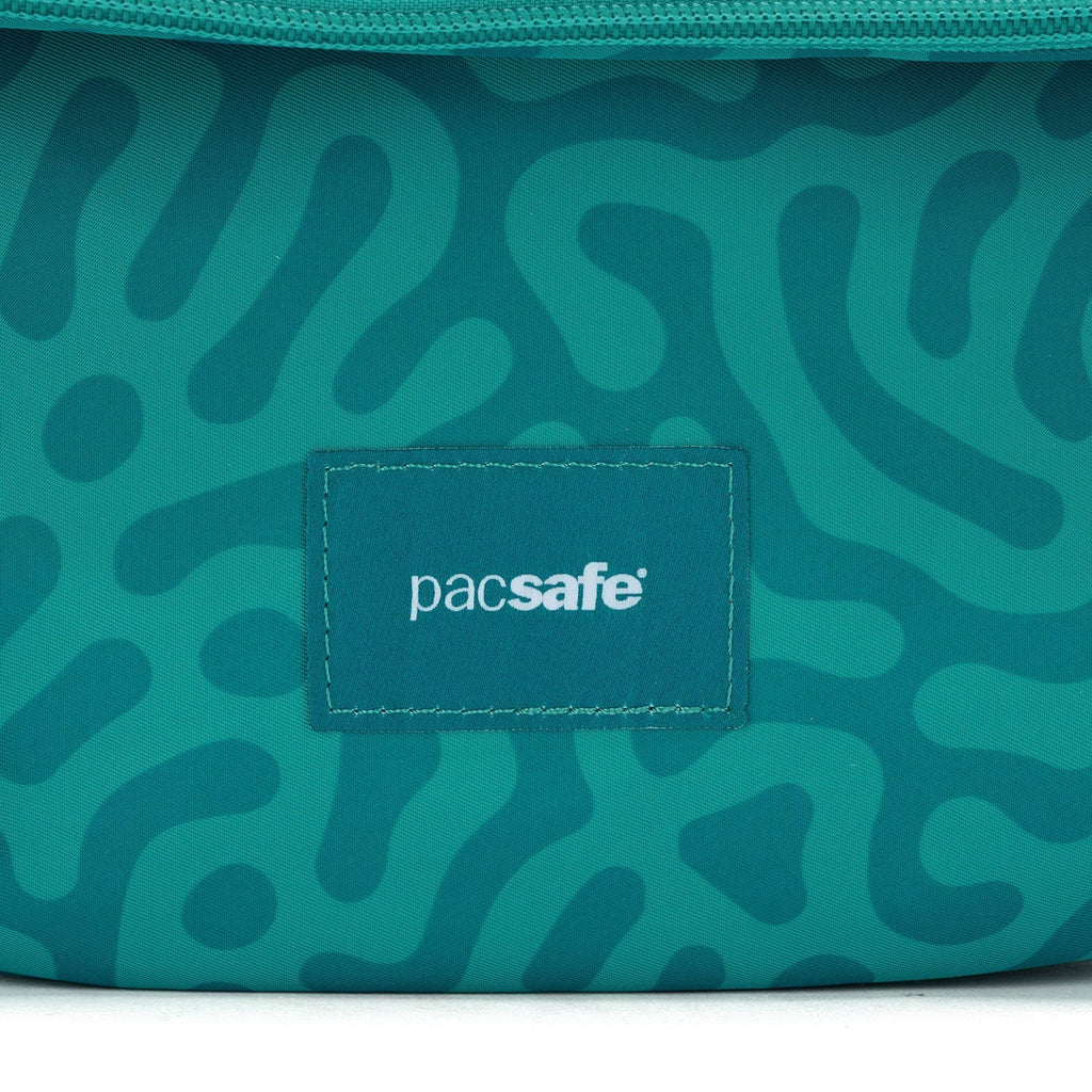 Pacsafe® GO 馬鞍形防盜斜孭袋