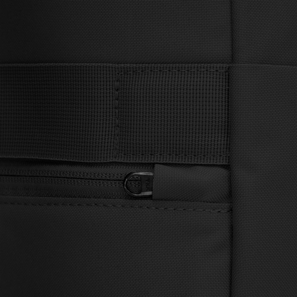 Pacsafe® GO 25L 防盜背囊