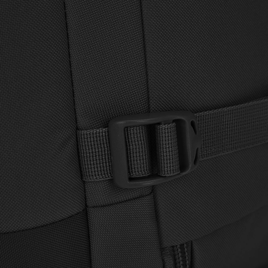 Pacsafe® GO 34L 可登機防盜背囊