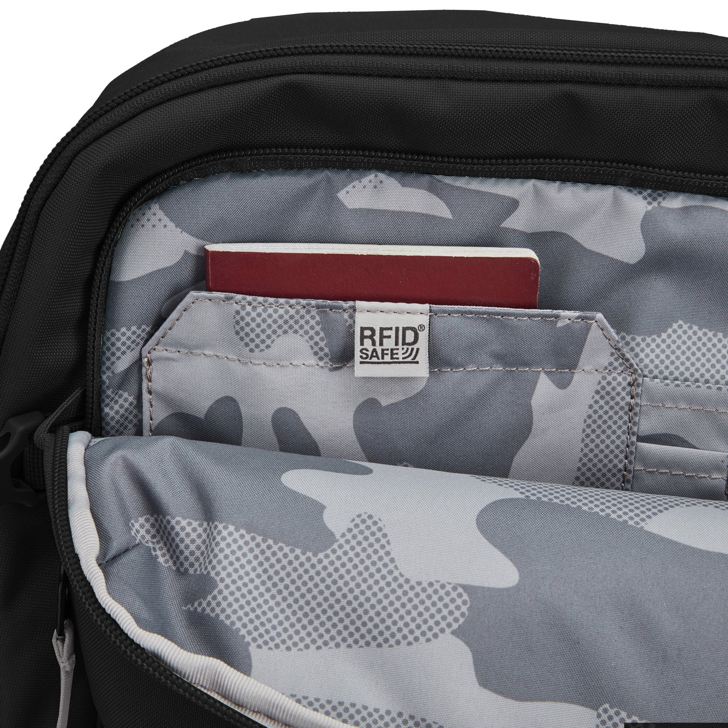 Pacsafe® GO 34L 可登機防盜背囊