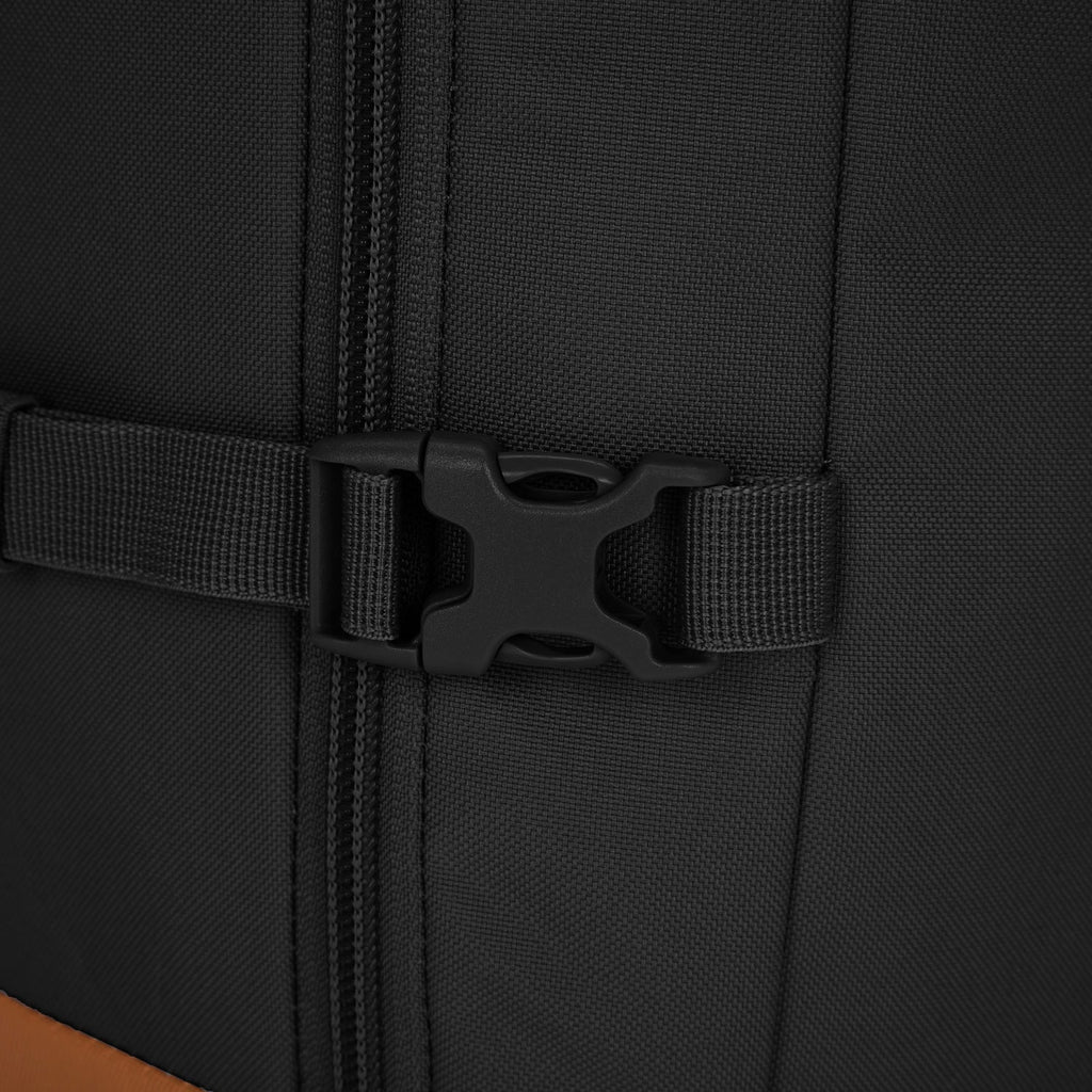 Pacsafe® GO 44L 可登機防盜背囊