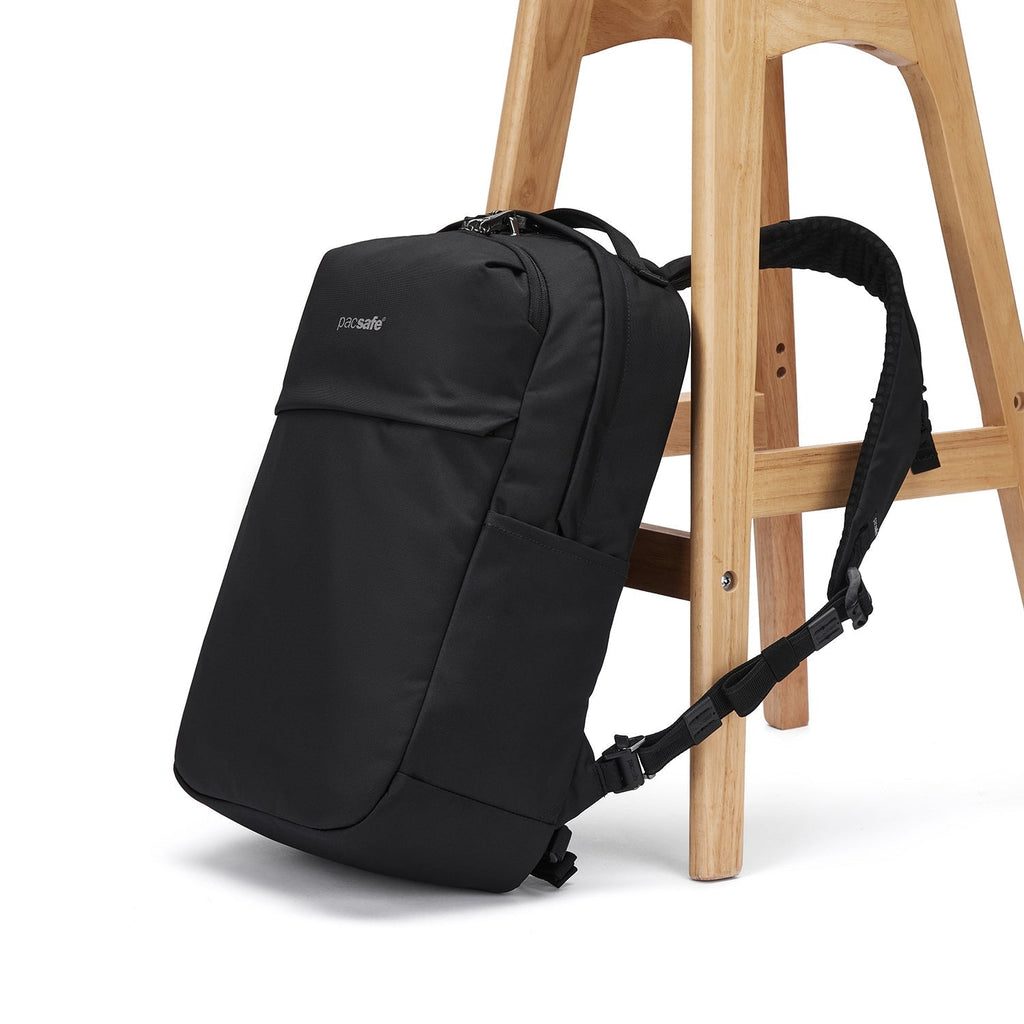 Pacsafe® V 20L 防盜城市背囊
