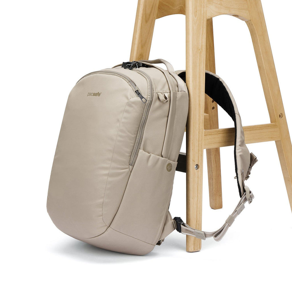 Pacsafe® V 26L 旅行防盜背囊