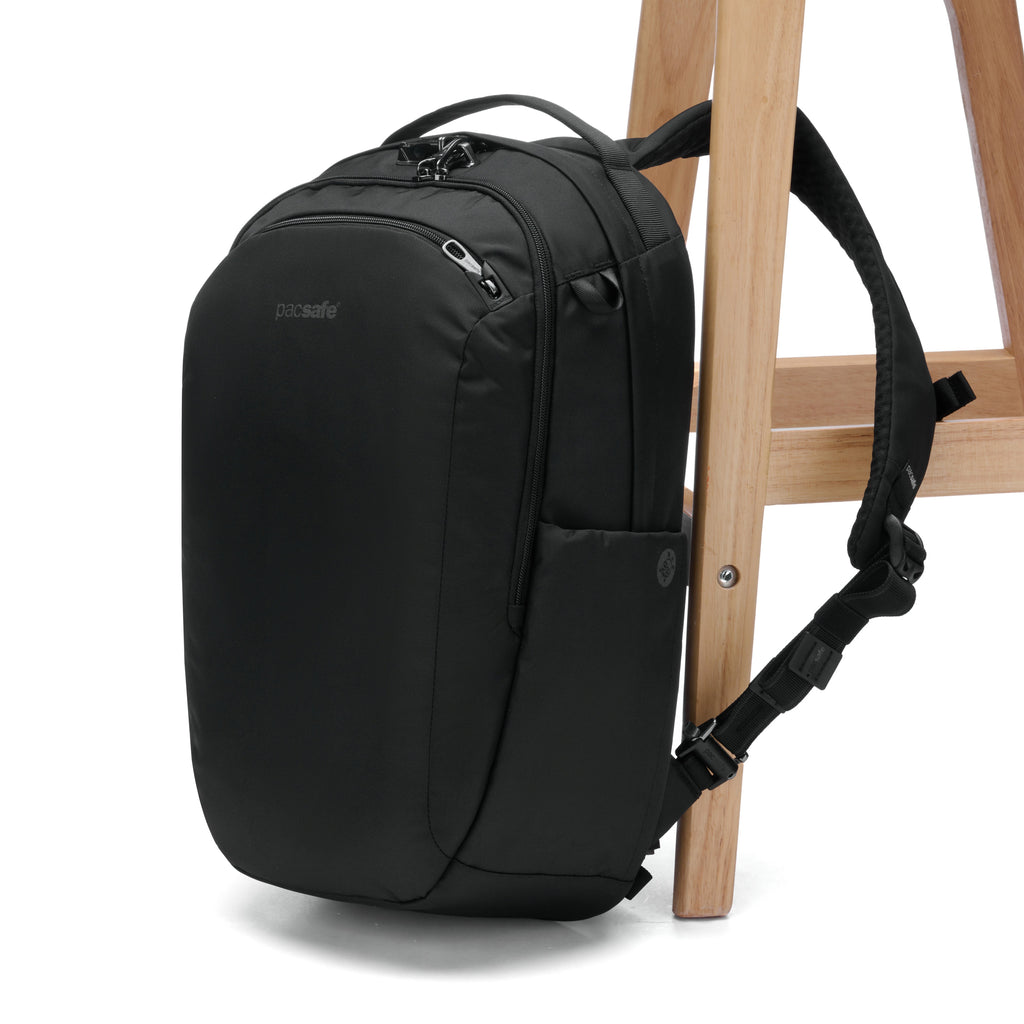 Pacsafe® V 26L 旅行防盜背囊