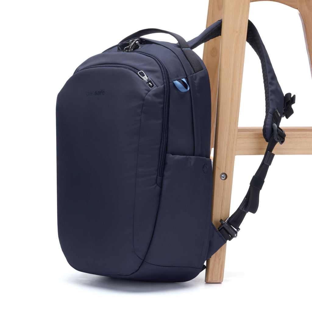 Pacsafe® V 26L 旅行防盜背囊