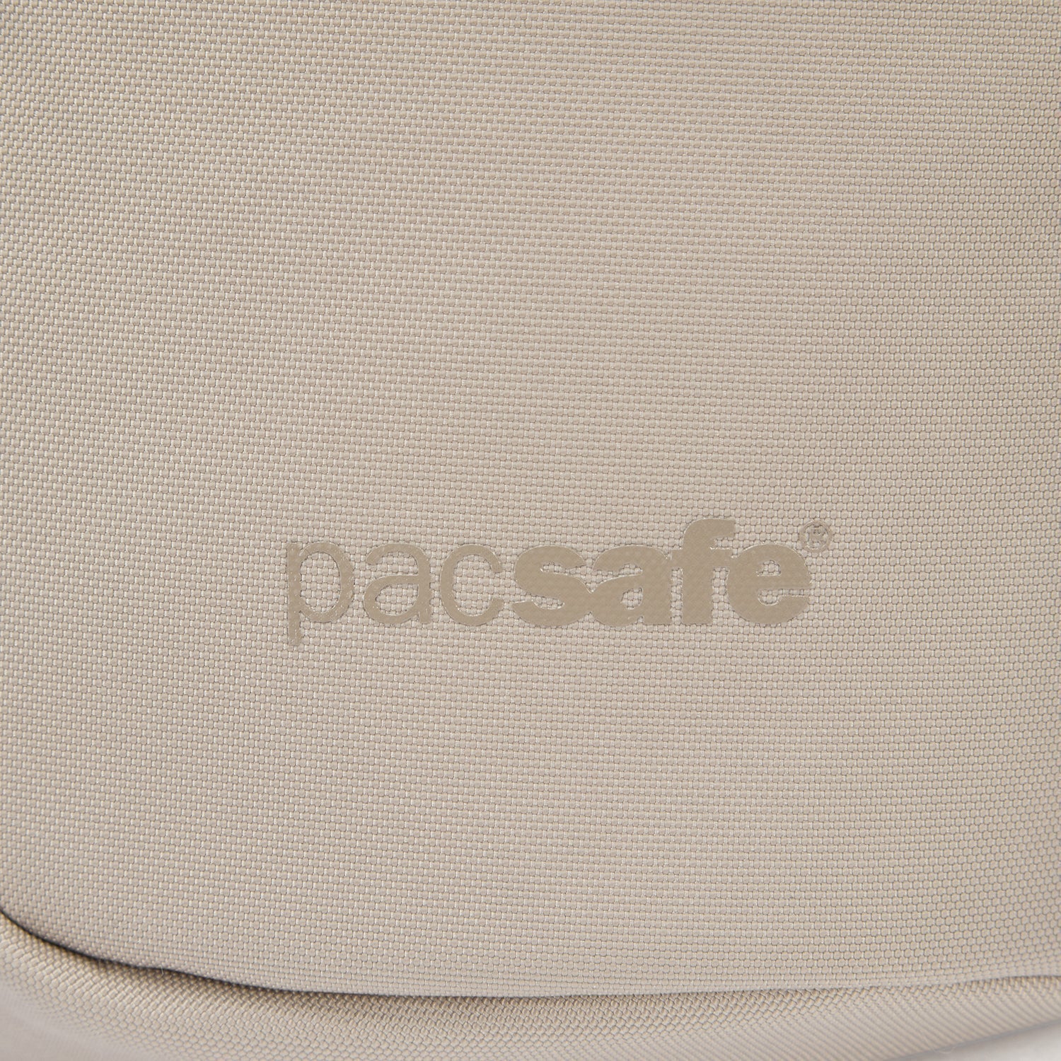 Pacsafe® V 實用防盜斜孭胸袋