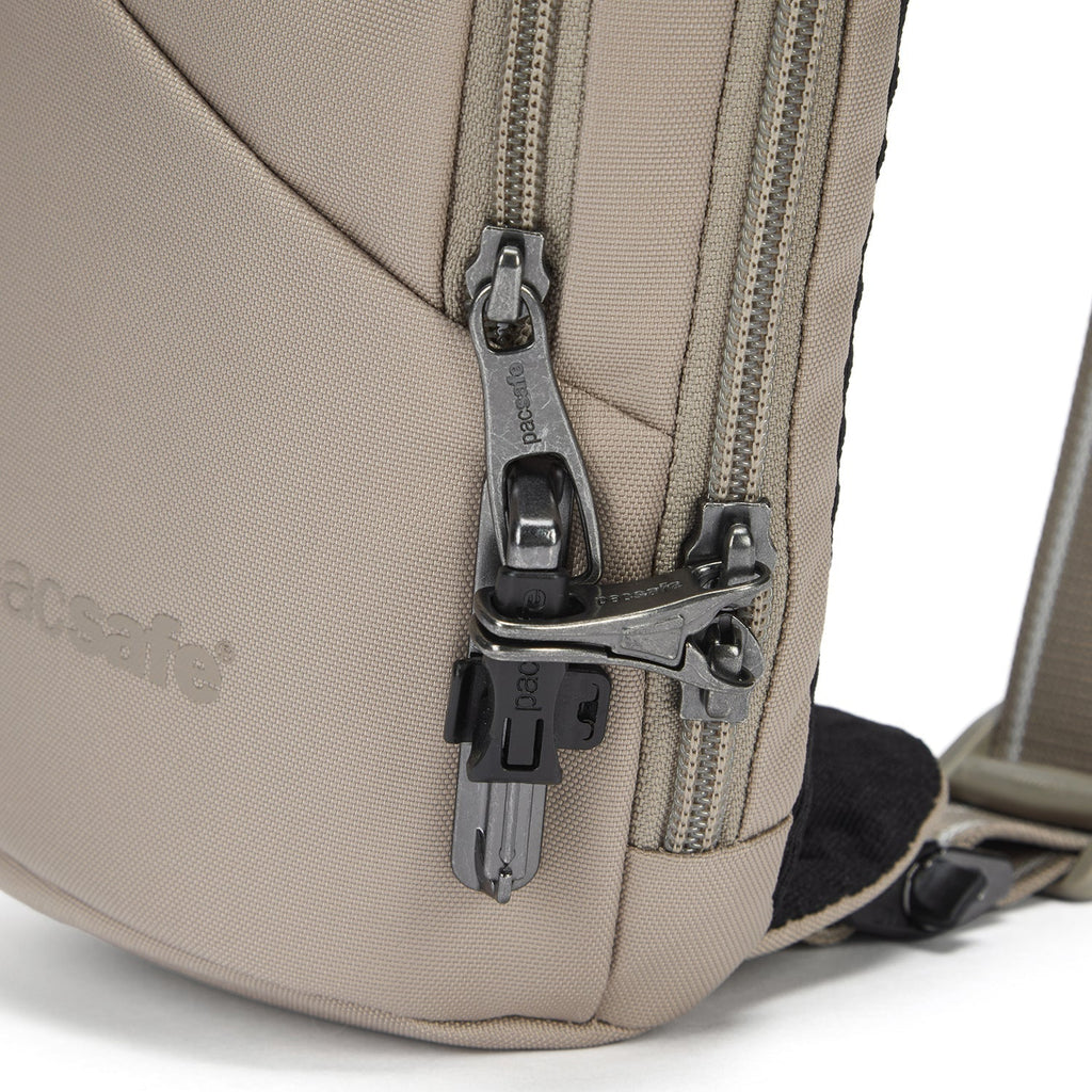 Pacsafe® V 實用防盜斜孭胸袋