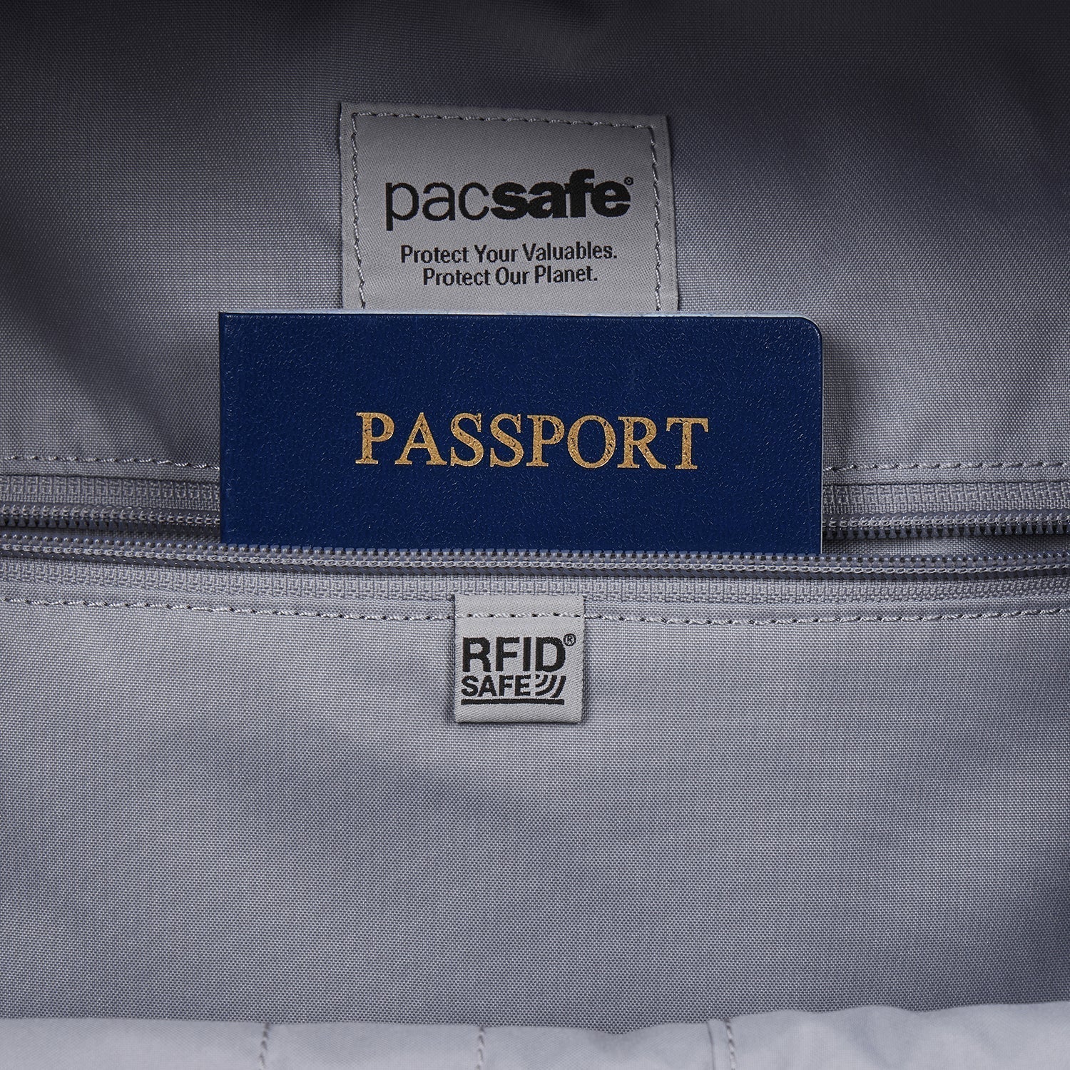 Pacsafe® W 10L 防盜背囊