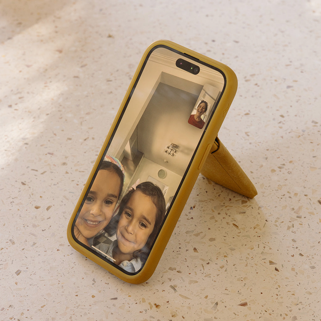 Mobile Wallet | Stand Wallet | Redwood | Fabric