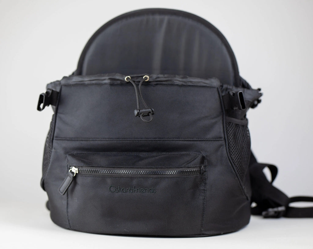Oskar & Friends Premium Pet Backpack – Secure, Stylish, Travel-Ready