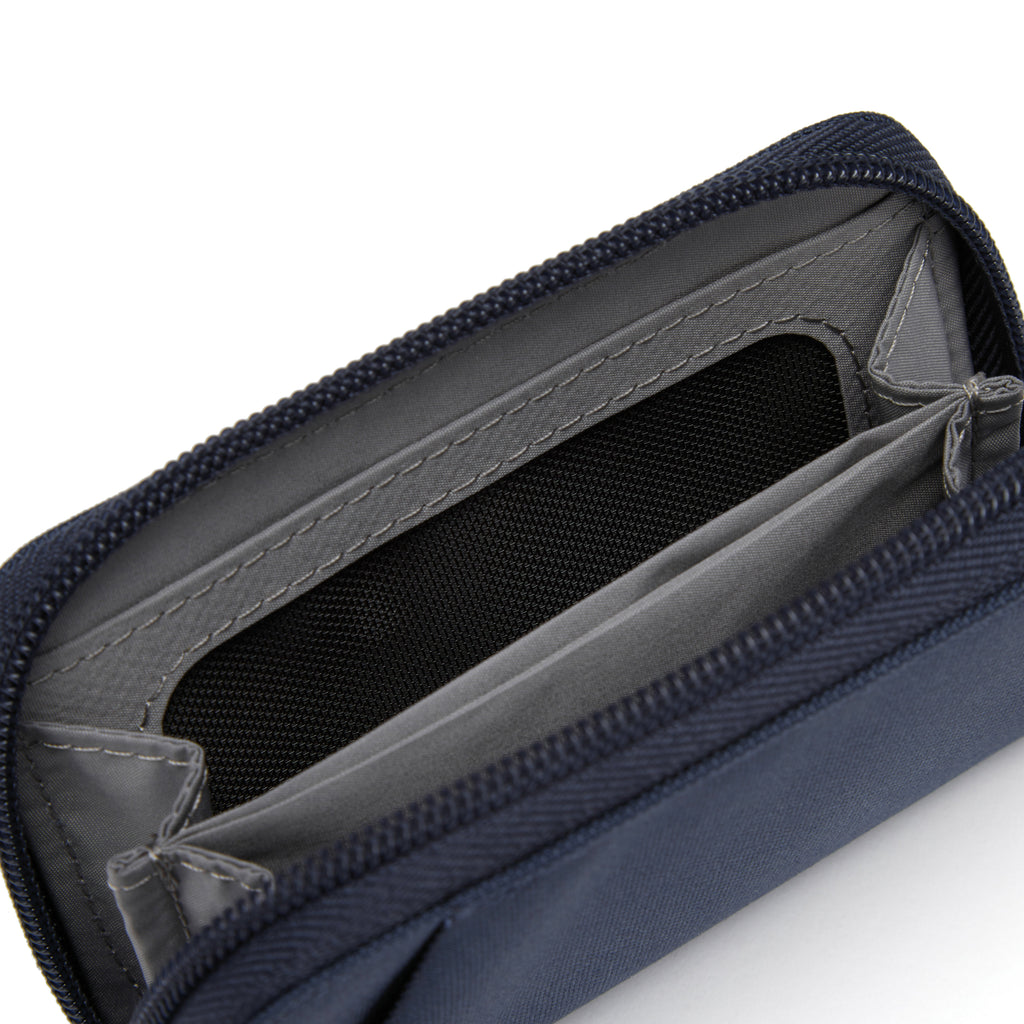 Pacsafe® RFIDsafe® RFID 屏蔽咭片銀包