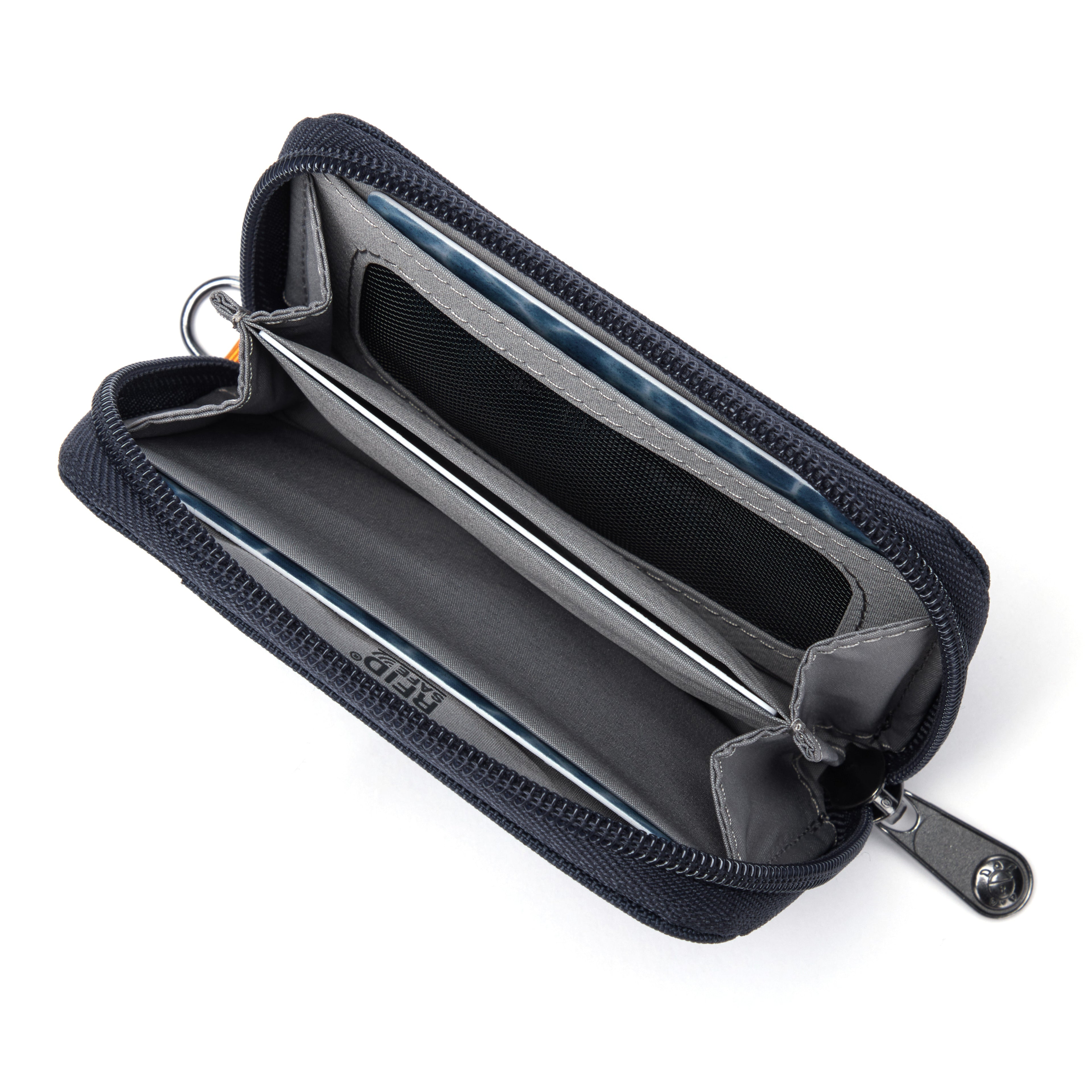 Pacsafe® RFIDsafe® RFID 屏蔽咭片銀包
