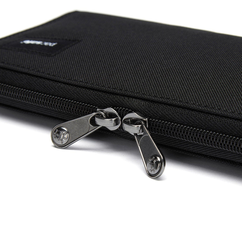 Pacsafe® RFIDsafe® RFID 屏蔽長銀包