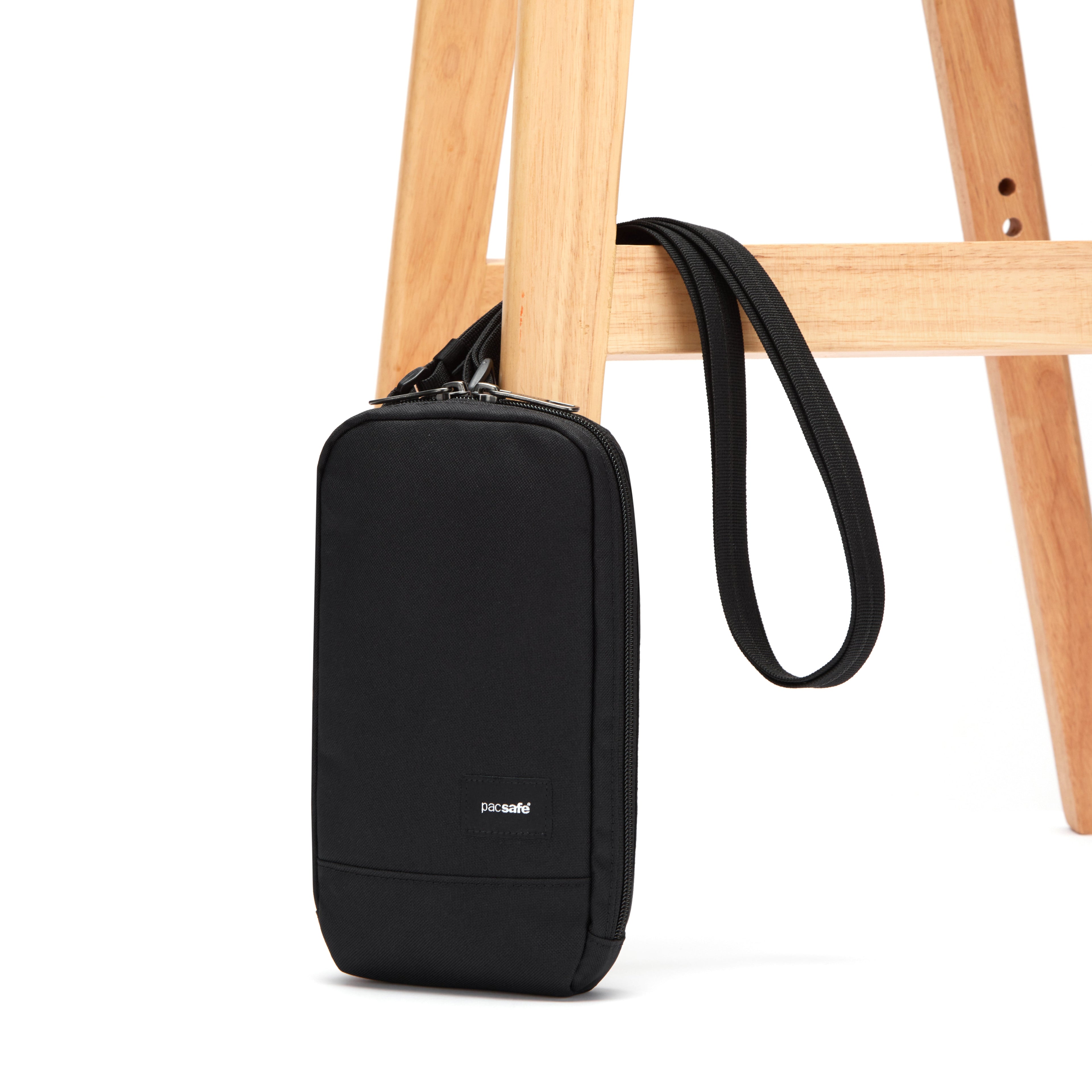 RFIDsafe® 袖珍RFID 屏蔽斜孭袋