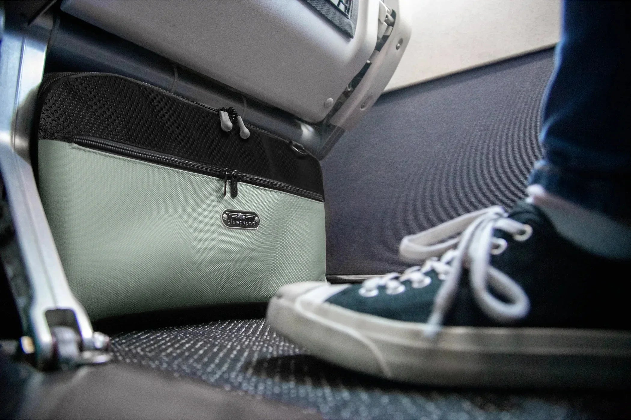 Sleepypod Air 2.0 Pet Carrier, Premium Airline Compliant Large Size Carrier - Newly Updated Model